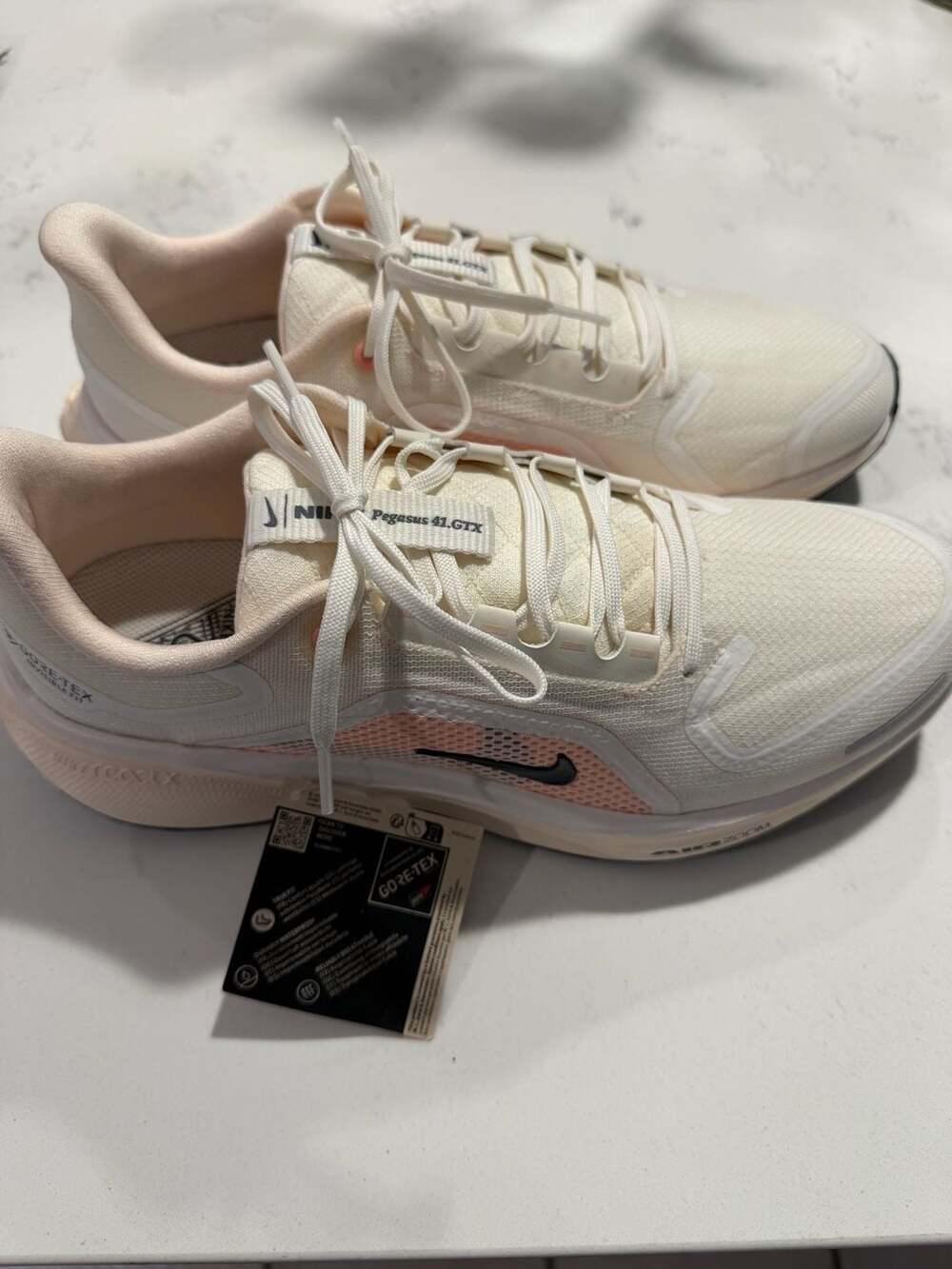 NWOB Nike Air Zoom Pegasus 41 Gore-Tex Sail Guava Ice (Women's) FQ1357-100 Sz 10